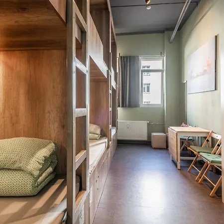 110 Guest house *